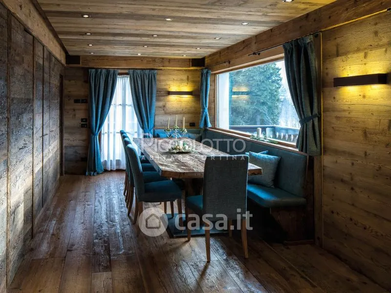Söögituba - Luxury Villa with Panoramic Views in Cortina d'Ampezzo
