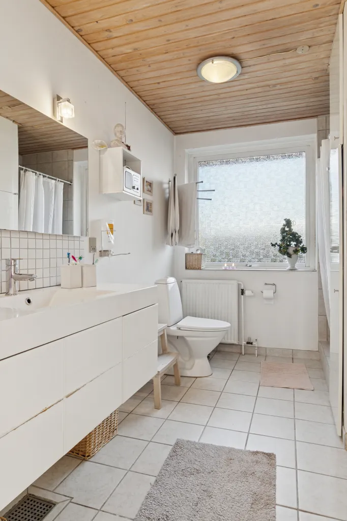 Salles de bain - Villa with Garden near Viborg