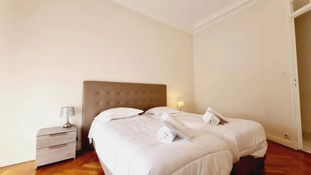 Bedrooms - Luxury Flat with Balcony in Cannes
