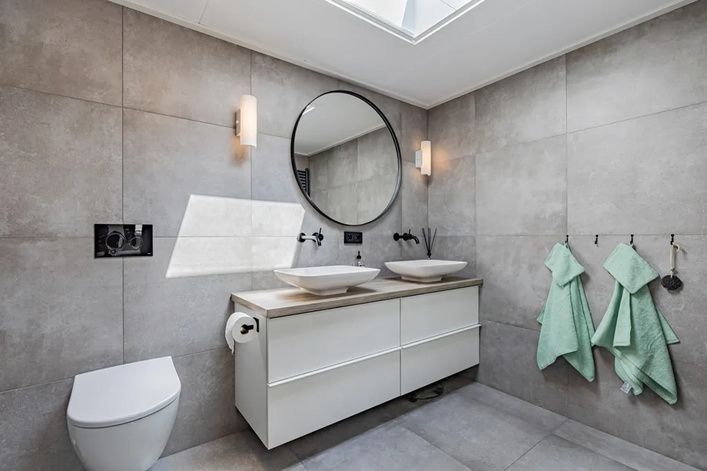 Salles de bain - Villa with Private Dock in Lemmer