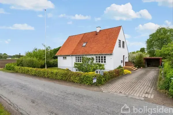 Välivaade - Villa with Garden in Gislev