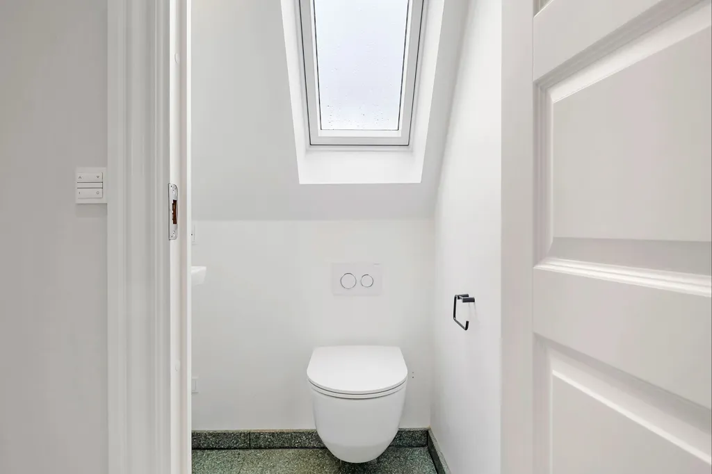 Salles de bain - Modernised Villa with Forest View in Hillerød