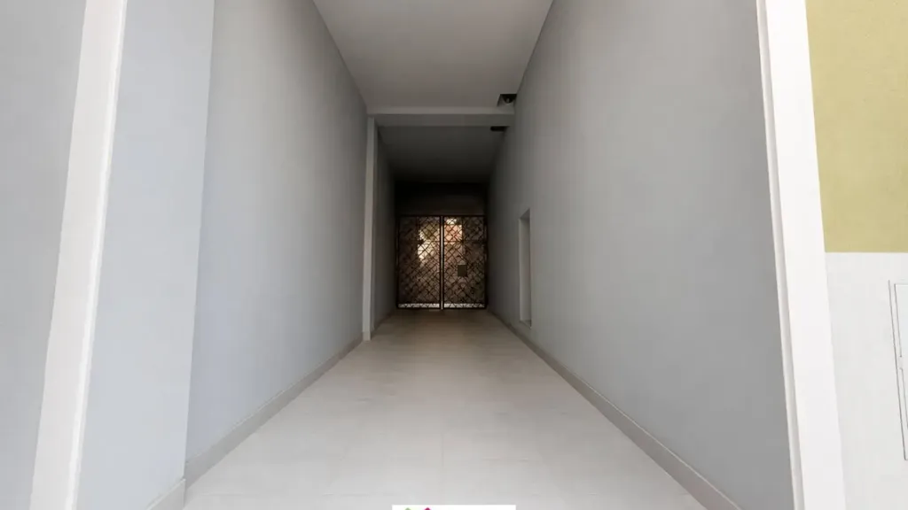 hallway_entrance