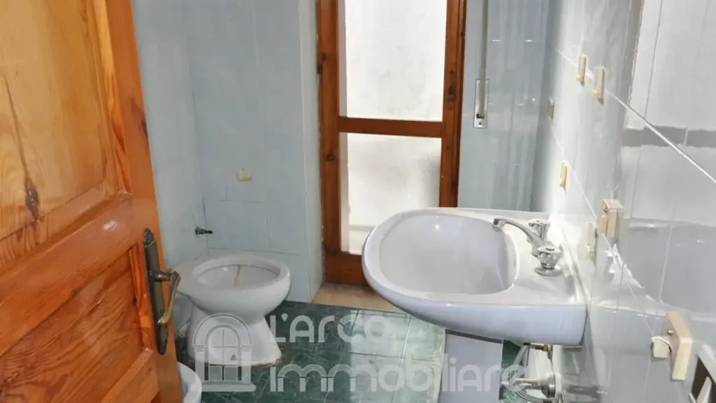 Salles de bain - Two Apartments with Balconies in Grisolia