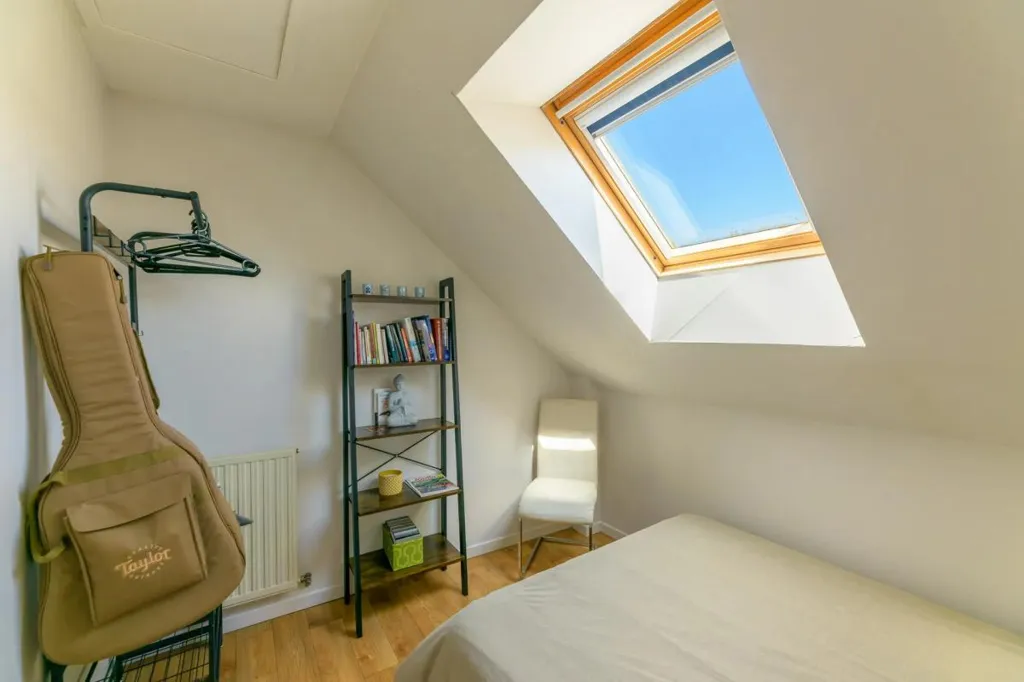 Chambres - Maison de 9 Pièces avec Jardin et Piscine à Bourgueil