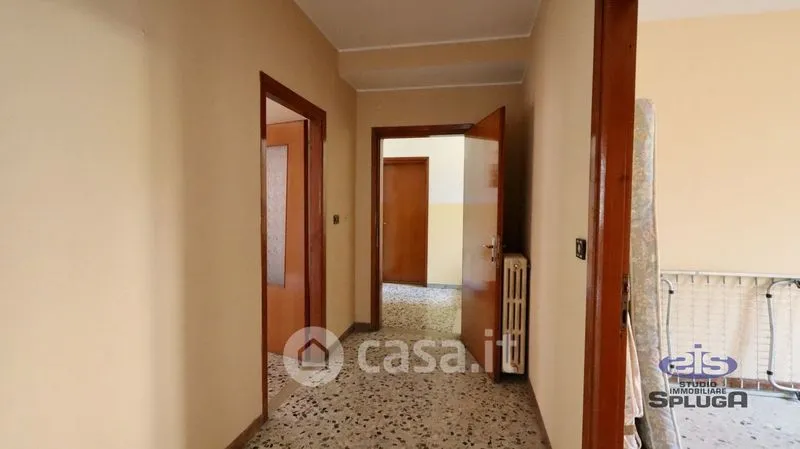 Entrée - Four-Bedroom Apartment in Talamona Centre