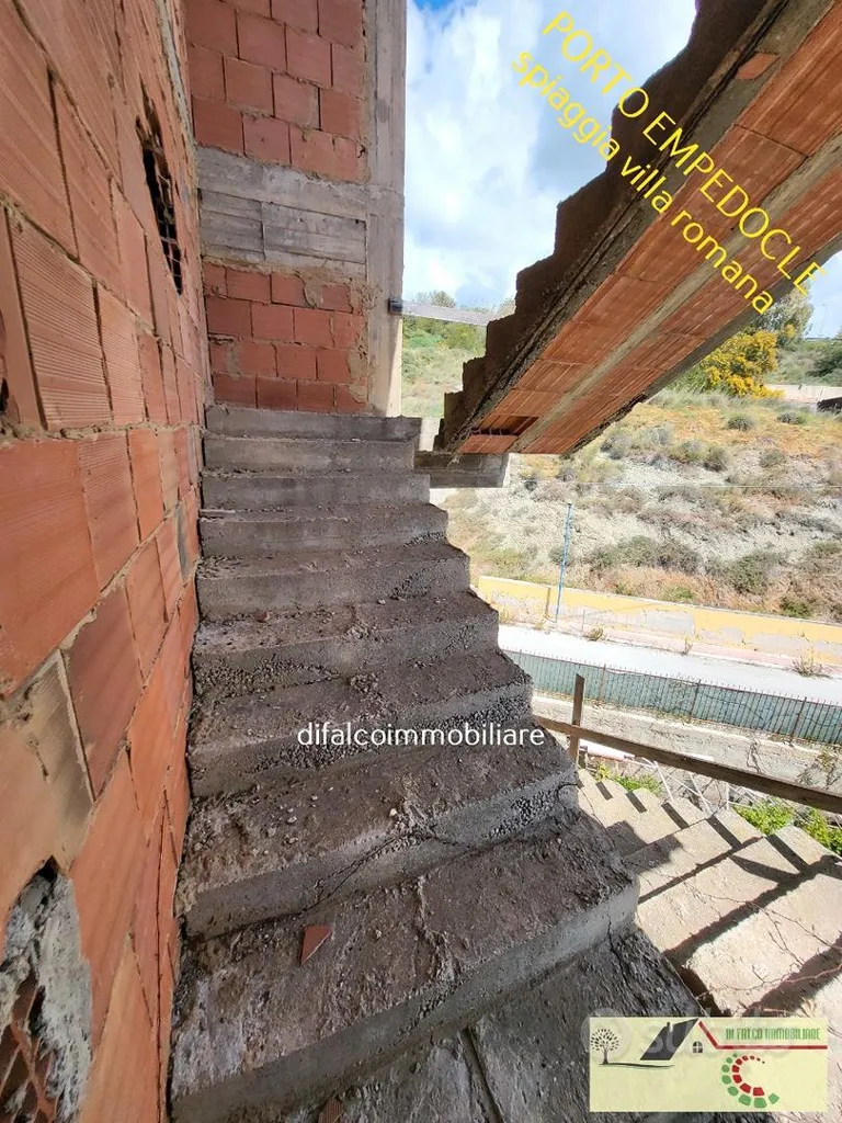 Pièces - Rough Structure with Sea View in Porto Empedocle