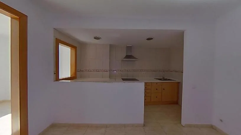 Cuisine - Apartment with Garden Access in Manresa