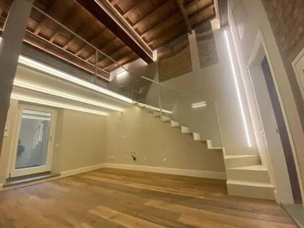 Rooms - Luxury 4-Bedroom Apartment in Florence