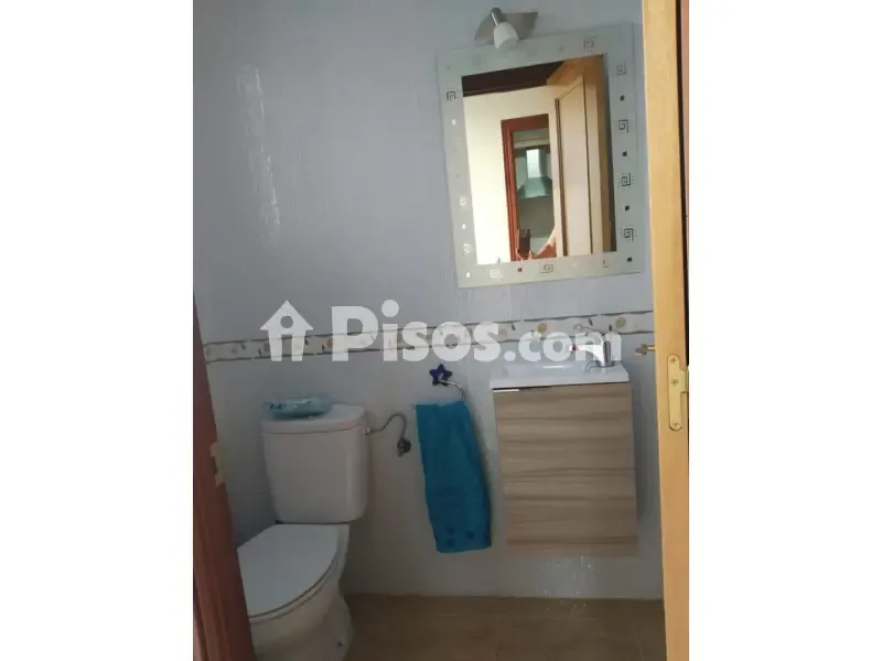Vannitoad - Ample House with Patio in Posadas