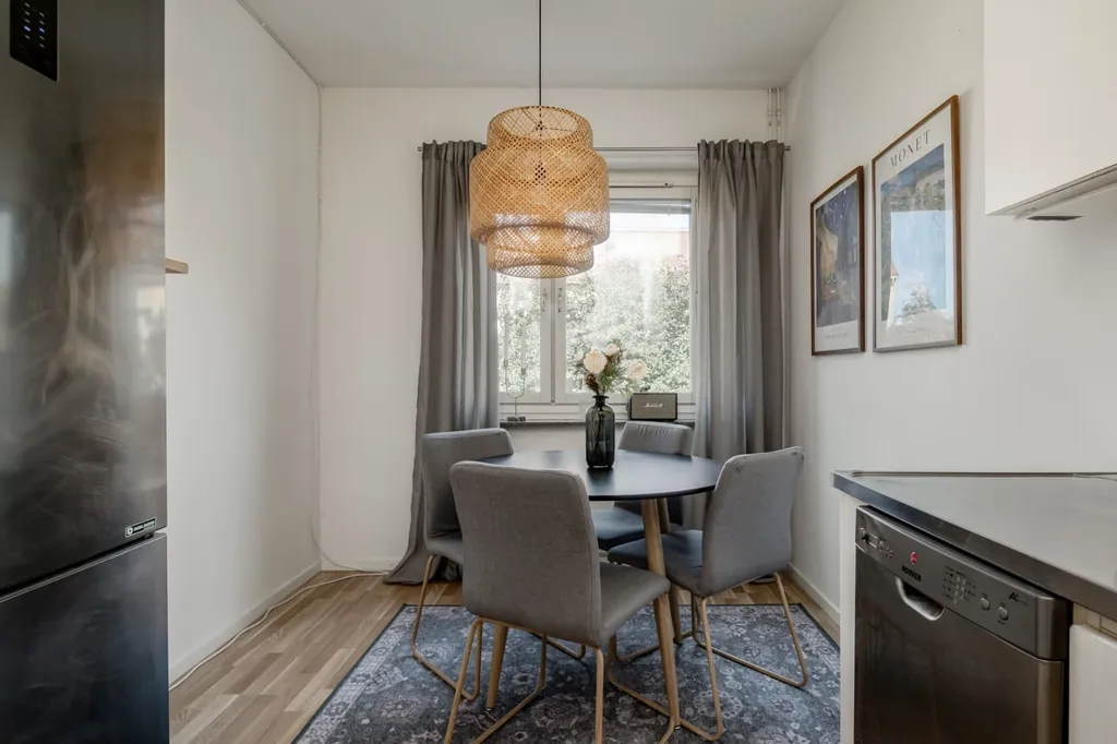 Salle à manger - Charming Central Flat with Balcony in Söderhamn
