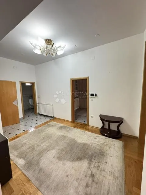 Elutuba - Flat for 15 Workers in Gornja Dubrava
