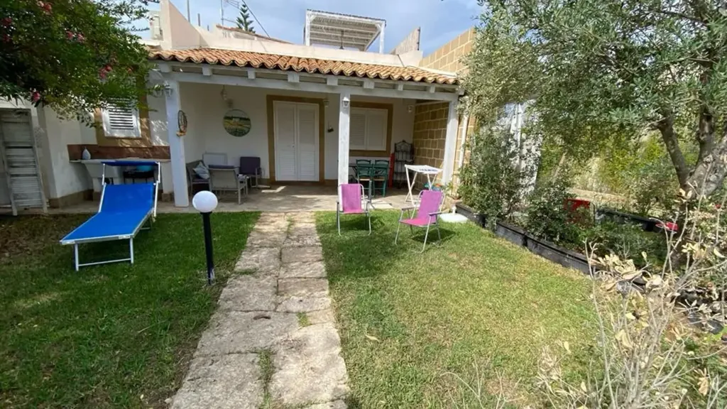 Terrass - Villa with Sea View and Private Beach in Avola