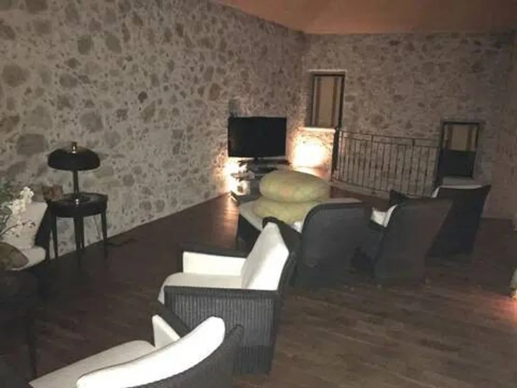 Toad - Luxury Villa with Pool in Lecce nei Marsi
