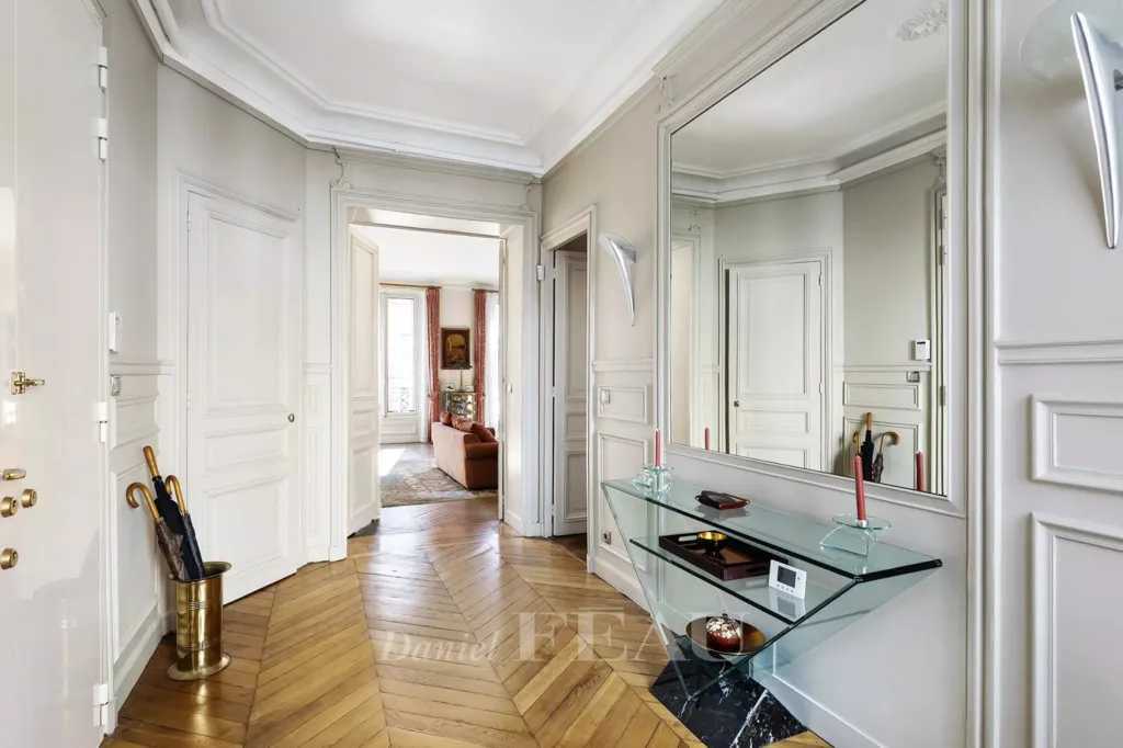 hallway_entrance