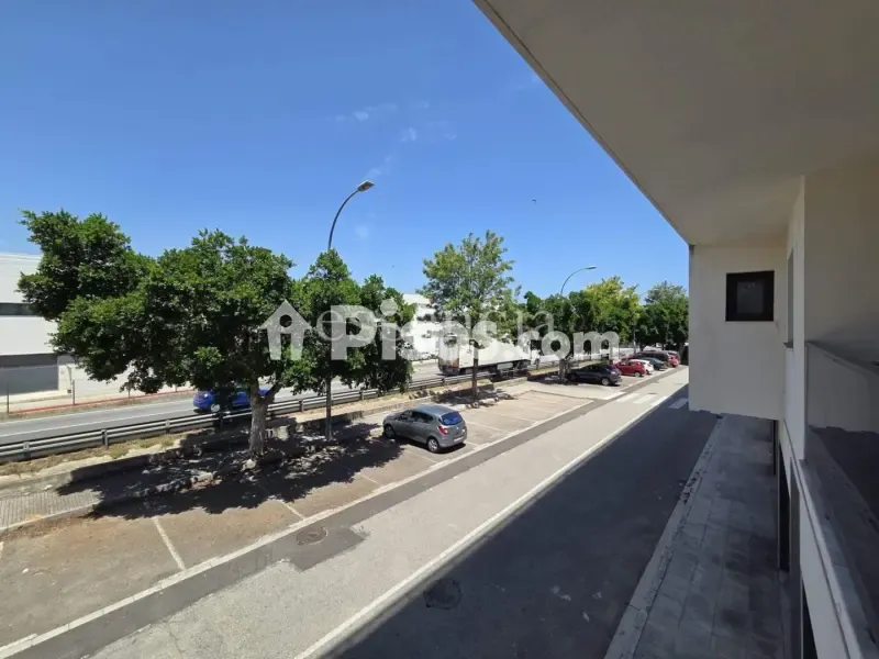 Balcone - Semi-New Flat with Terrace in Potries