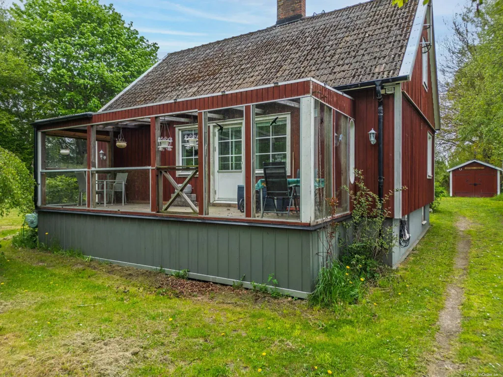 Välivaade - Villa with Garden near Lövestad