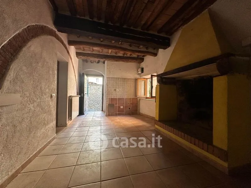 Elutuba - Tuscan-Style Apartment with Stone Facade in Montescudaio