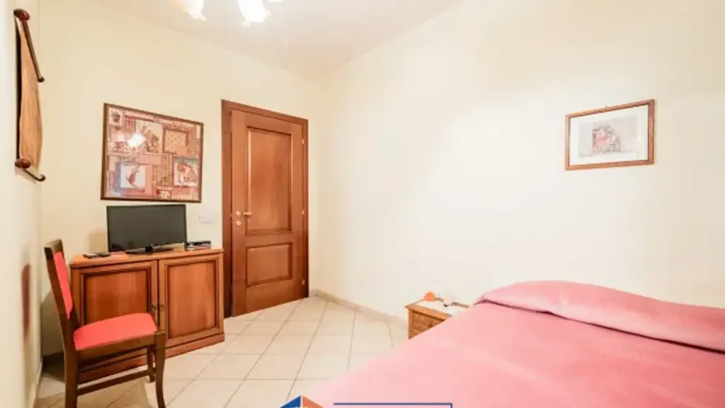 Chambres - Recently Built Apartment with Terrace in Monforte D'Alba