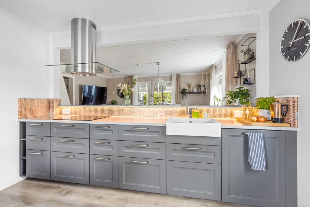 Cuisine - Corner Villa with Water View in Alfta