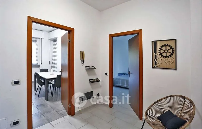 Ingresso - Monolocale con balcone nel centro di Castellanza