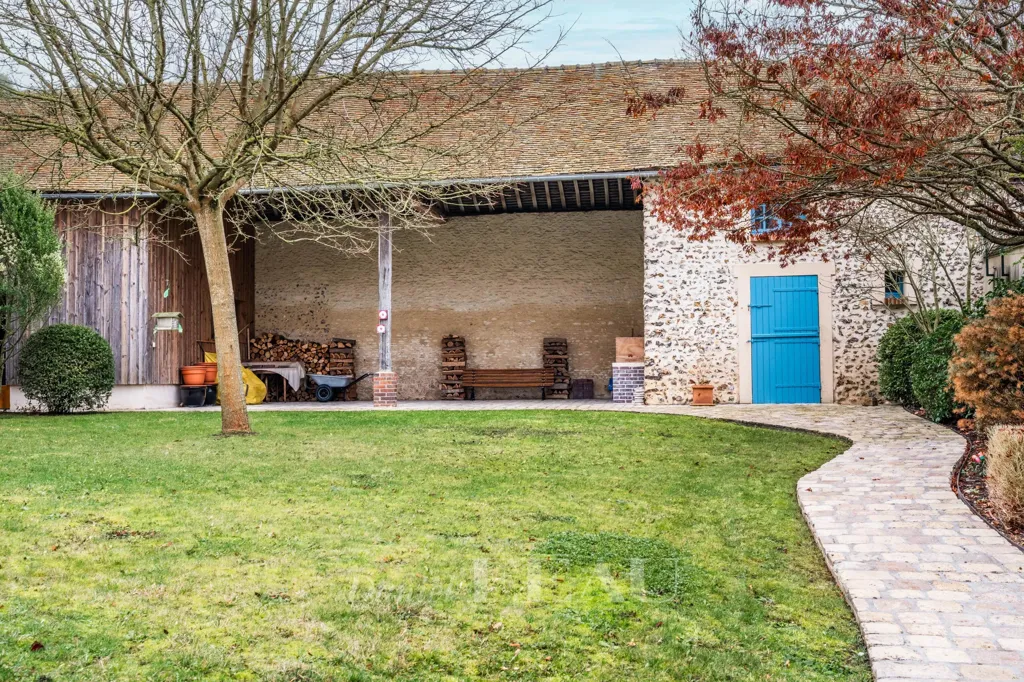 Aed - Luxury House with Tennis Court in Houdan
