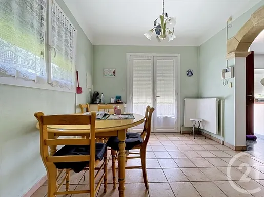 Salle à manger - Villa Rénovée avec Atelier à Bagnols-sur-Cèze