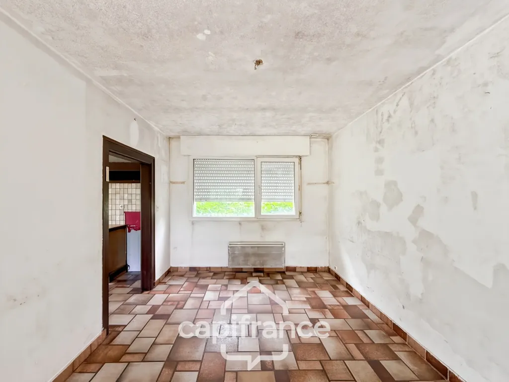 Pièces - Maison Familiale avec Grand Terrain Arboré à Guern