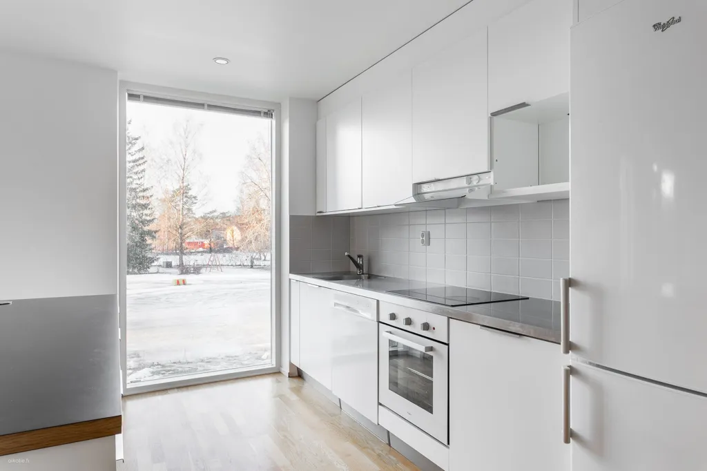Cuisine - Modern Apartment with Balcony in Uusikaupunki