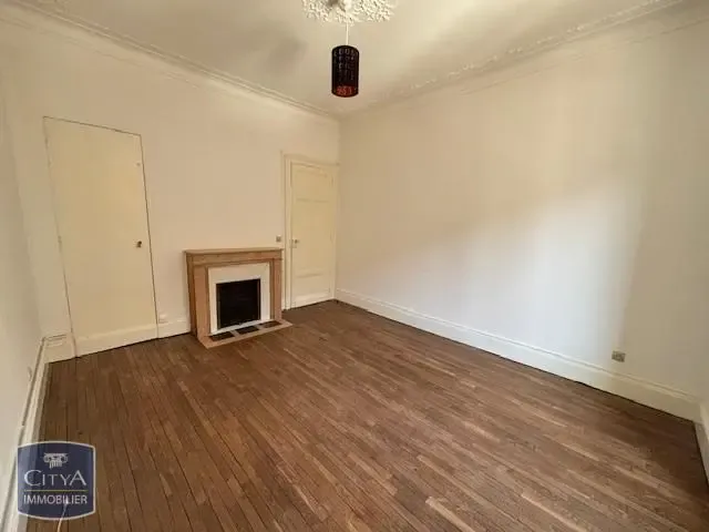 Rooms - Charming 3-Bedroom Apartment with Private Garden in Nancy