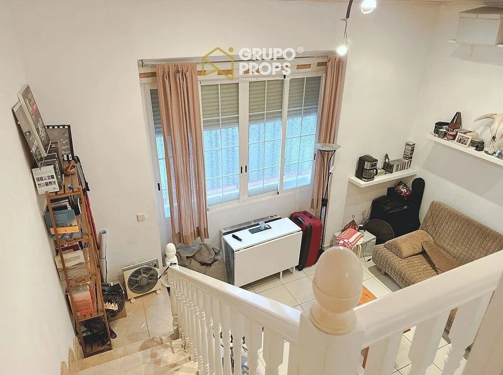 Séjour - Duplex with Patio in Palacio, Madrid