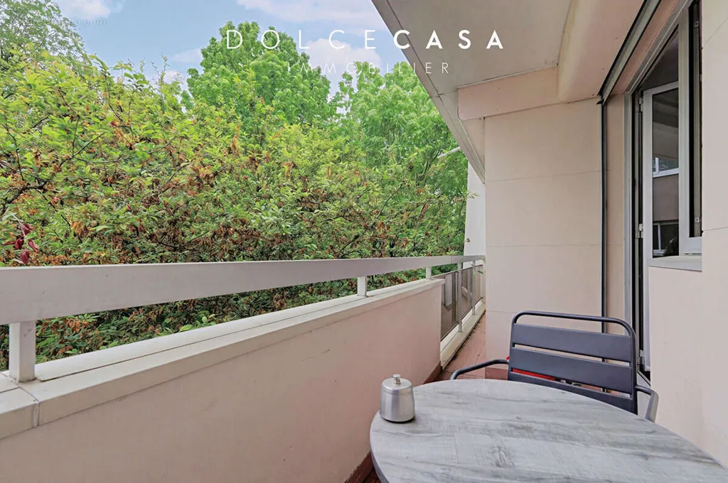 Balcon - Appartement rénové avec terrasse à Nogent-sur-Marne