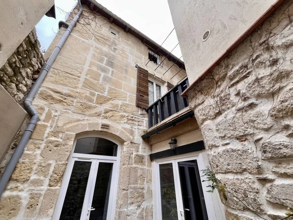 Välivaade - Character House with Courtyard in Tarascon