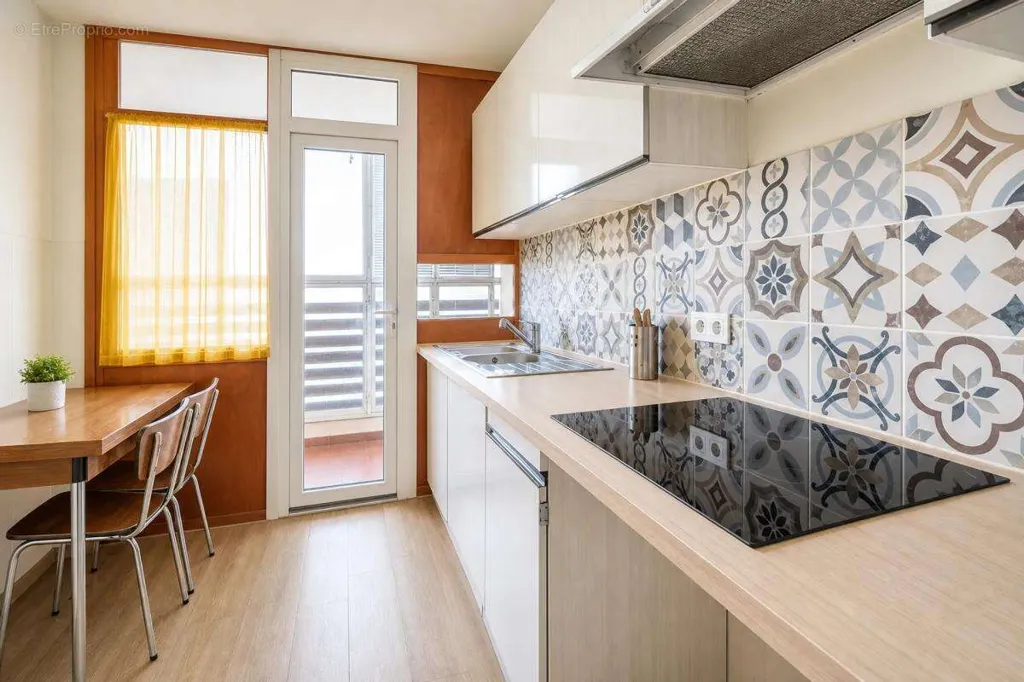 Cucina - 3-Bed Apartment with South-Facing View in La Valette-du-Var