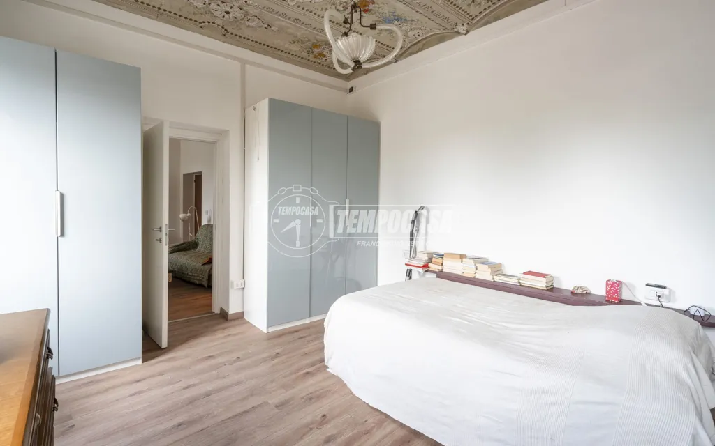 Magamistoad - Rustic Apartment with Frescoed Ceilings in Macerata