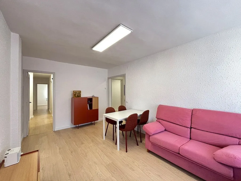 Living Room - Flat with Terrace and Balcony in Amposta
