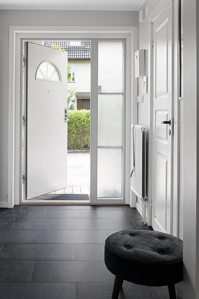 Esik - Renovated Terraced House with Corner Plot