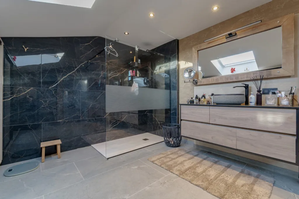 Vannitoad - Luxury Estate with Pool in Waimes
