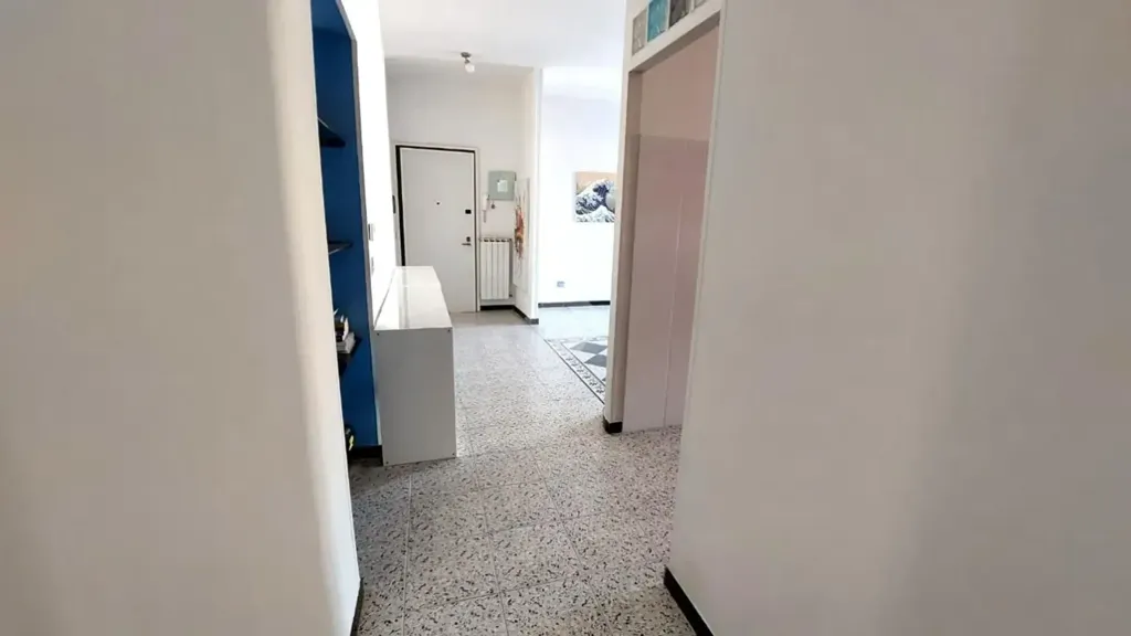 Entrée - Apartment with Balconies near Piazza del Popolo, Latina