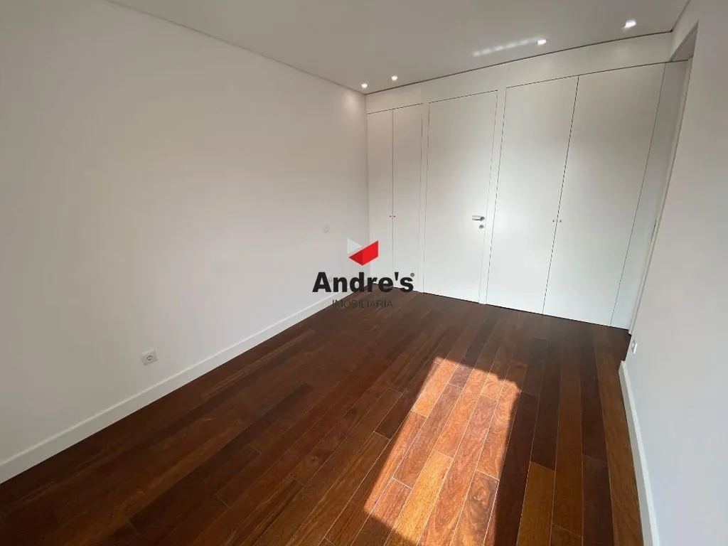 Toad - Remodelled Flat with Elevator in Boavista, Porto