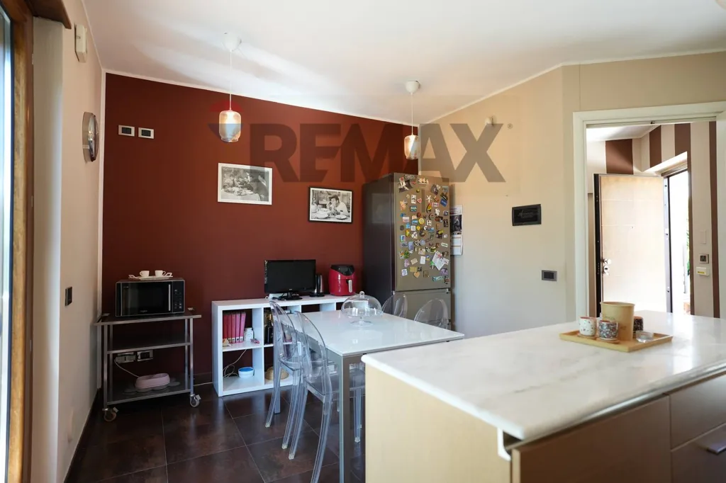 Kitchen - Bifamiliar Villa with Garden in Lanciano