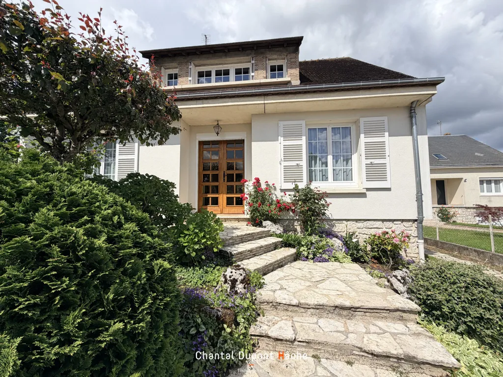 Välivaade - Traditional House with Garden in Chartres Agglomeration