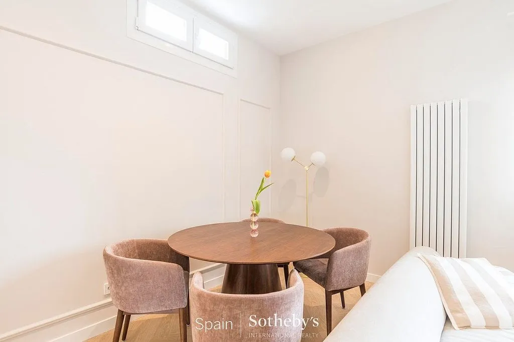 Söögituba - Apartment with Air Conditioning in Central Madrid