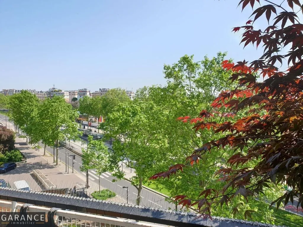 Balcon - Appartement Luxueux avec Balcon à Paris 12ème