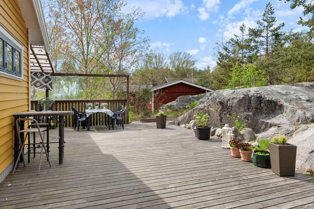 Terrasse - Two Renovated Cottages with Sea View in Långvik