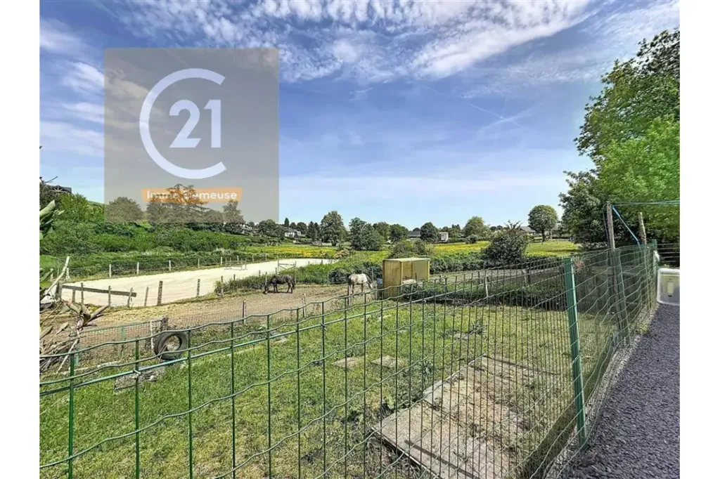 Aed - Equestrian Property with Extensive Land in Givry