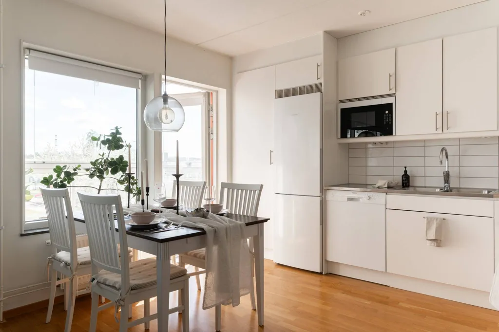 Salle à manger - Apartment with Balcony in Västerås