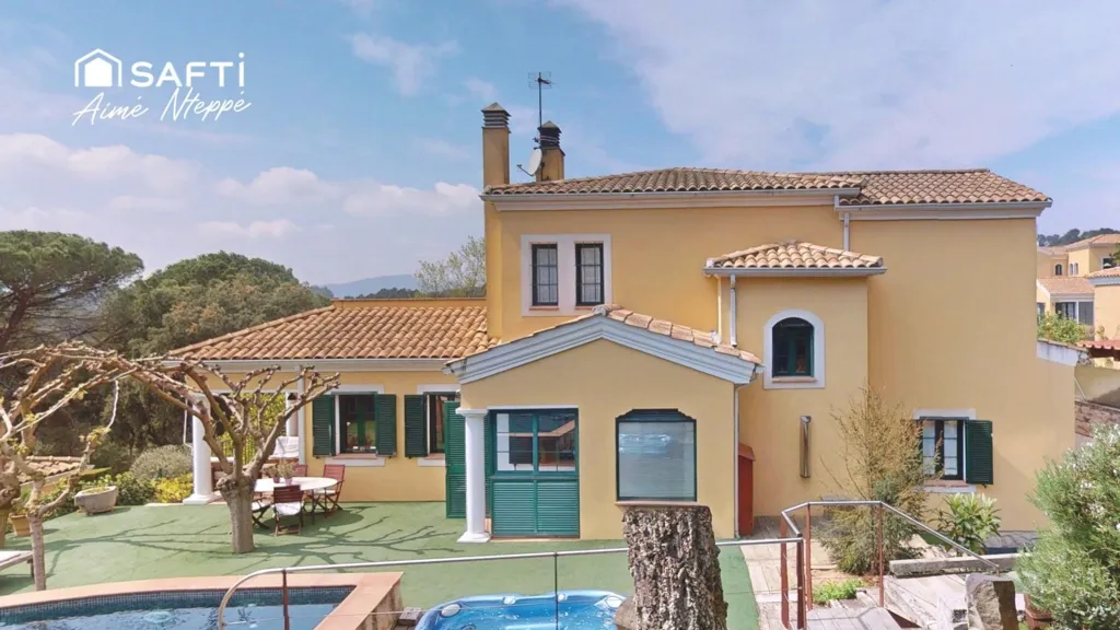 Extérieur - Luxury Villa with Pool in Golf District, Girona