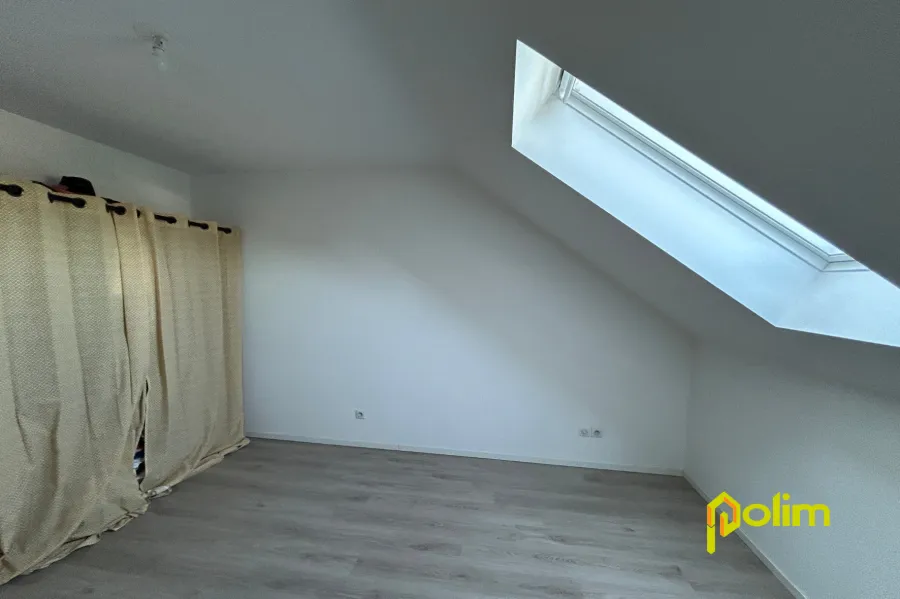 Rooms - Duplex Apartment with Balcony in Metz