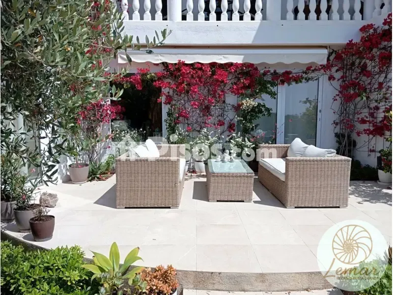 Terrazza - Rustic Finca with Solar Panels in Camarles